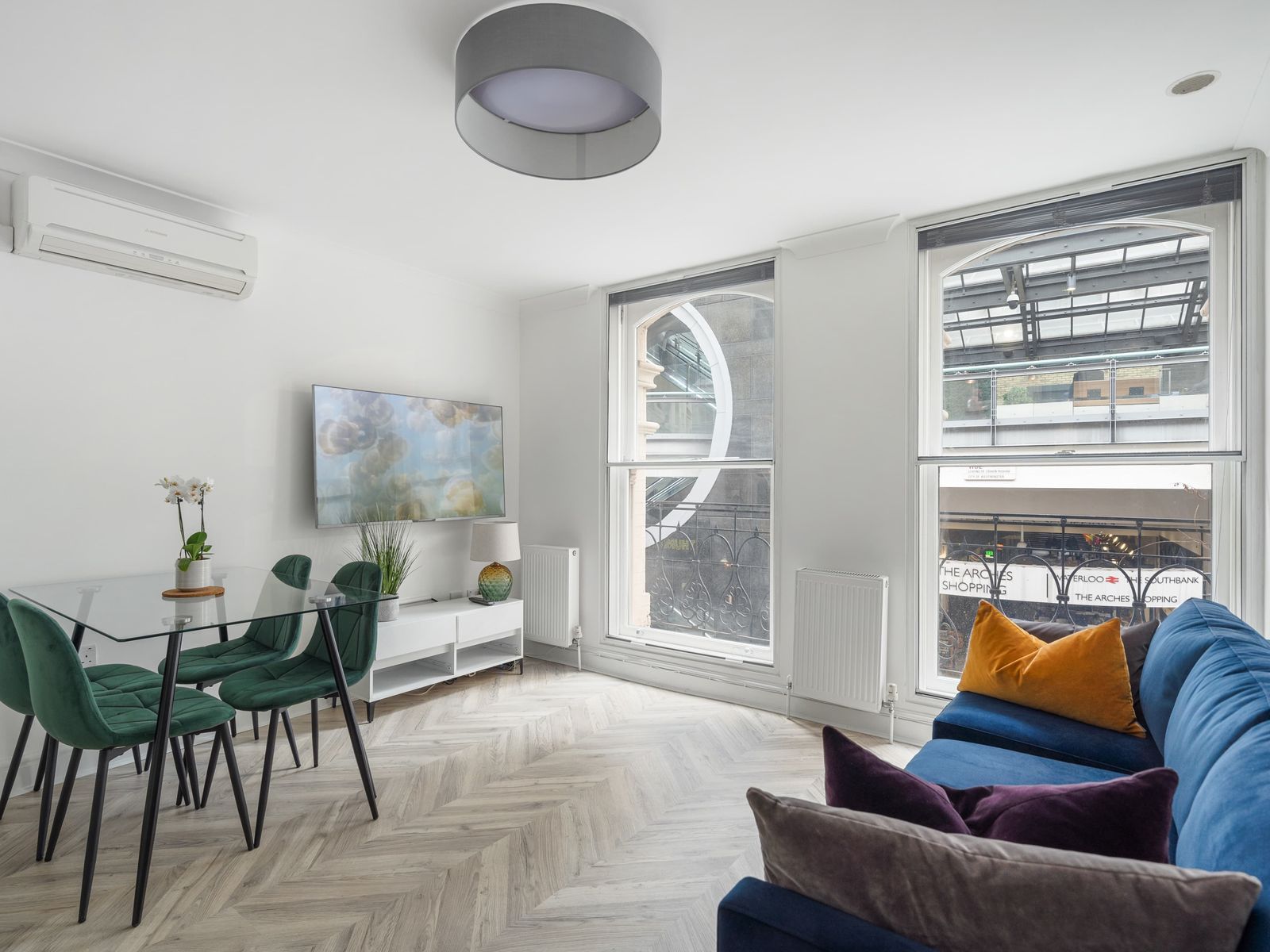 Villiers Street flat, Westminster, living room after refurbishment